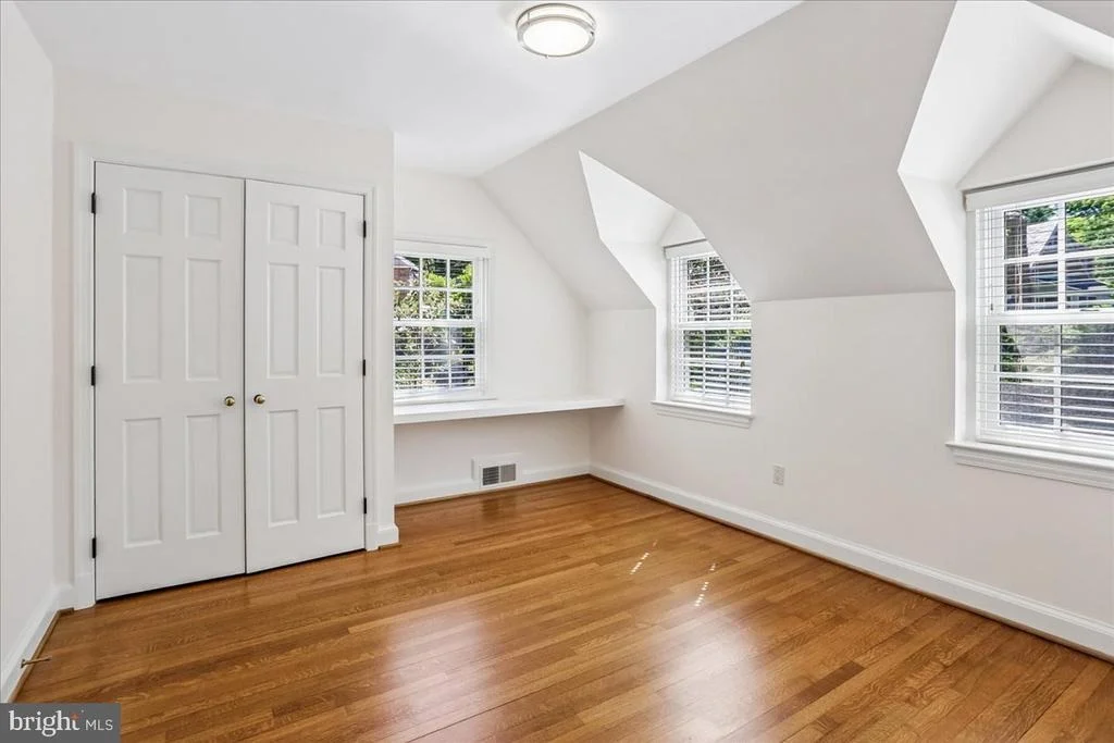 Photo of 3202 PICKWICK LANE