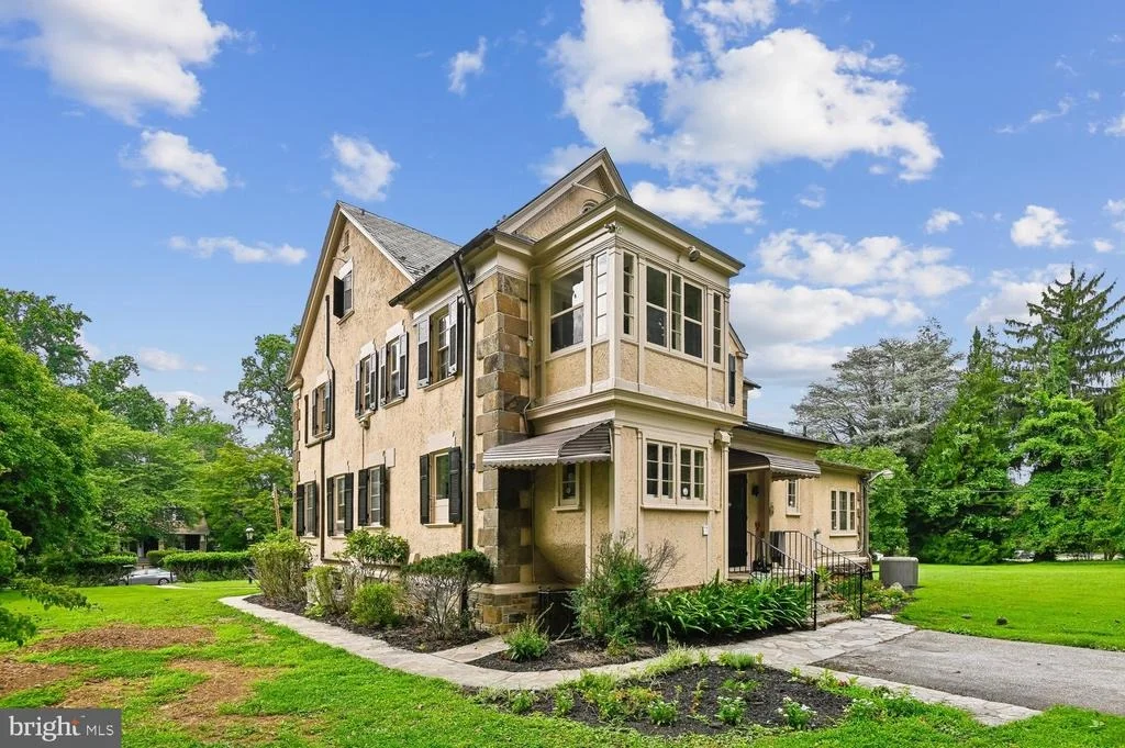 Photo of 2209 KEN OAK ROAD