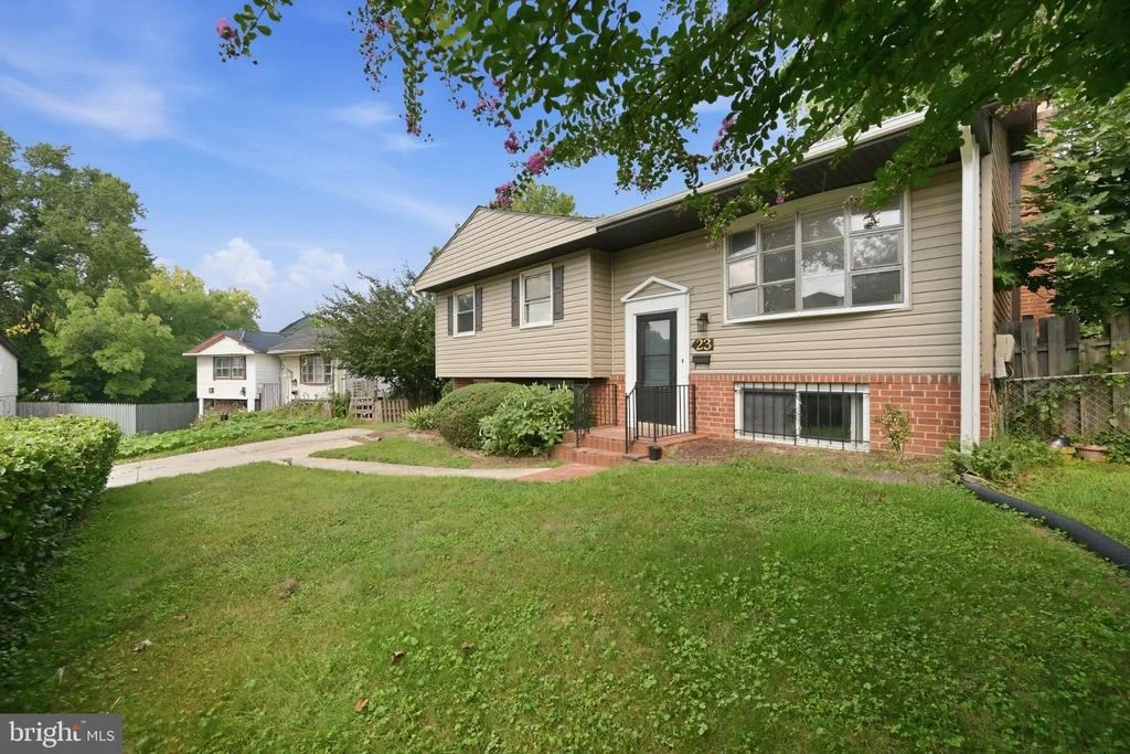 Photo of 23 DAIMLER DRIVE