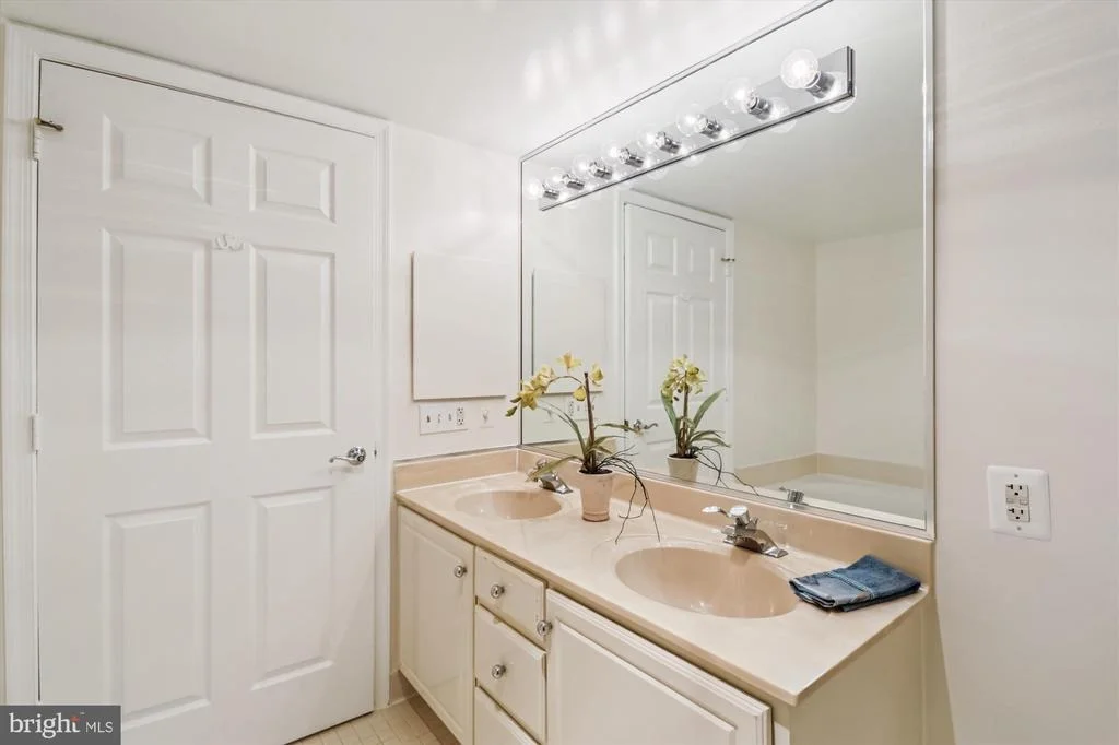 Photo of Unit 210 at 14801 PENNFIELD CIRCLE
