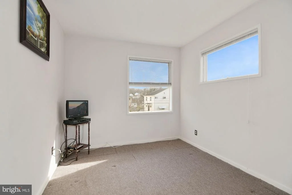 Photo of 12120 BLUHILL ROAD