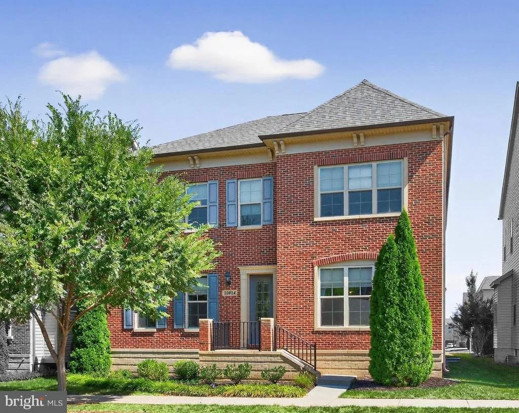 Photo of 20624 HOLYOKE DRIVE
