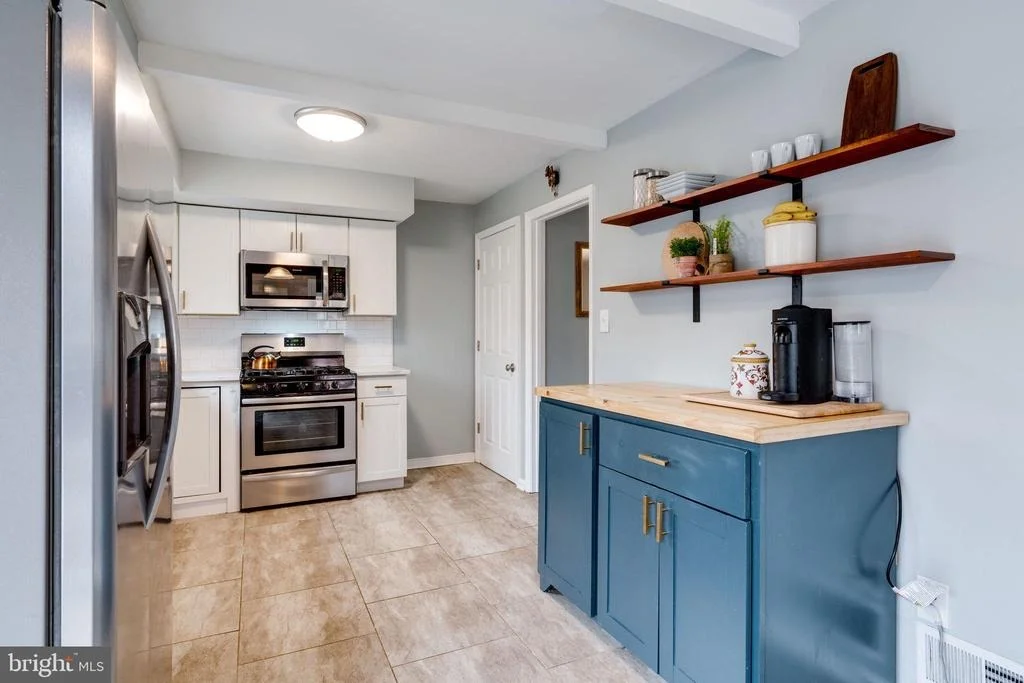 Photo of 6810 HUNTSMAN BOULEVARD