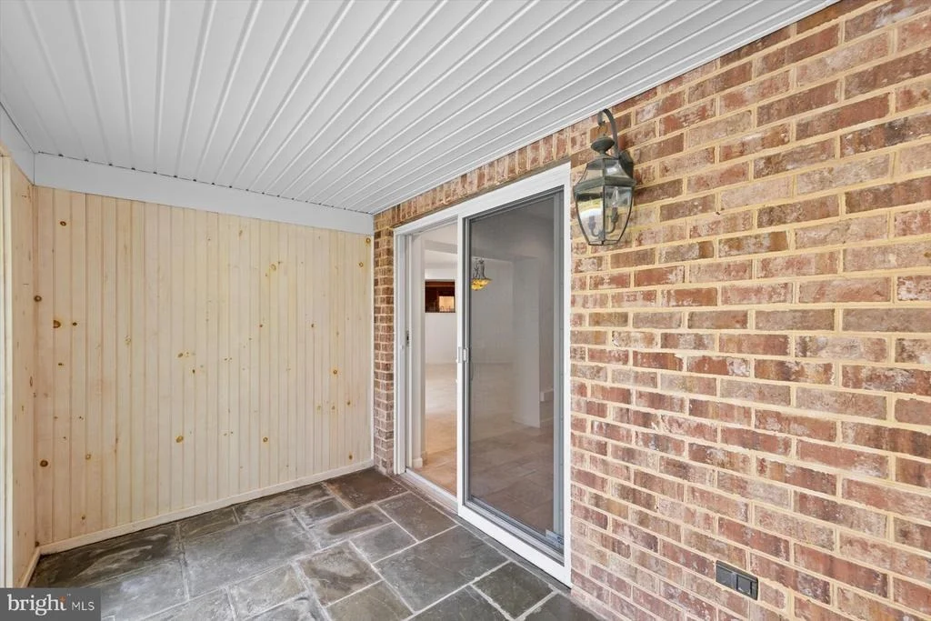 Photo of 20340 SILVER LAKE DRIVE