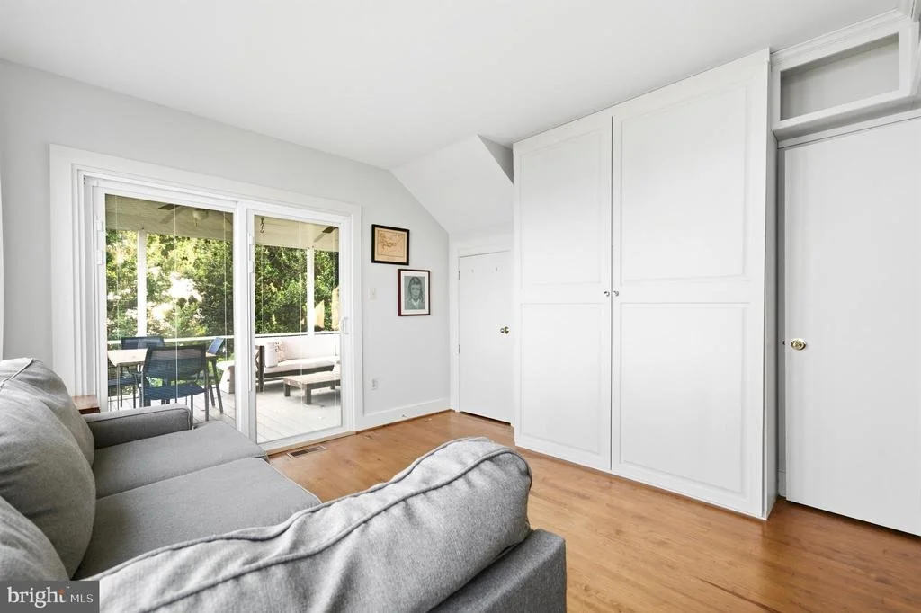 Photo of 5424 BEACH DRIVE