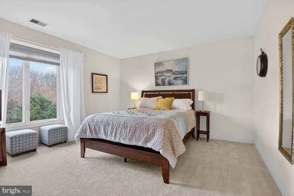 Photo of 11300 WATER POINTE CIRCLE