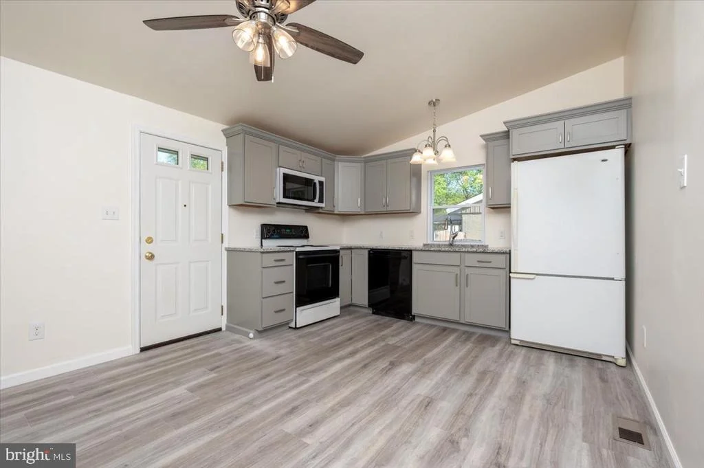 Photo of 8068 CLARK STATION ROAD