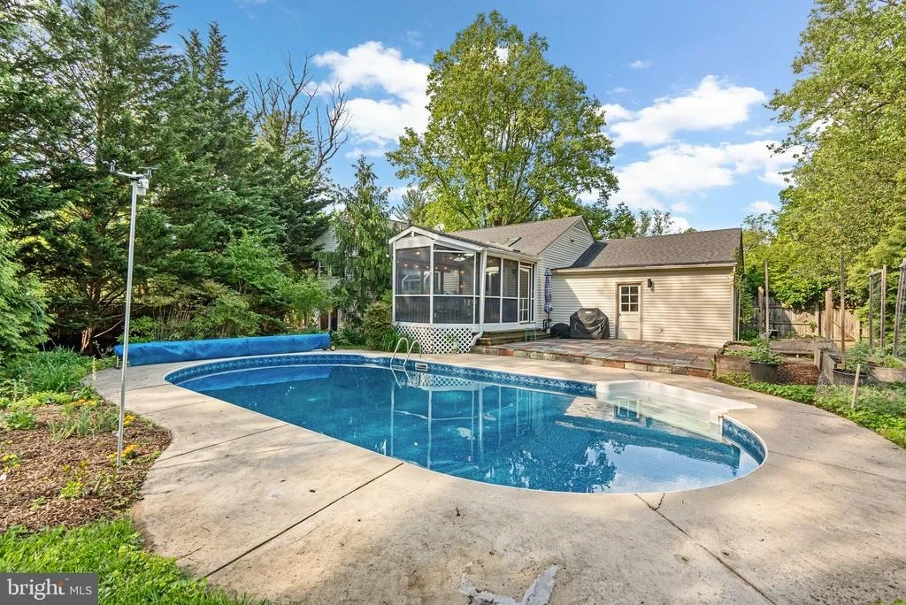 Photo of 7328 CENTENNIAL ROAD