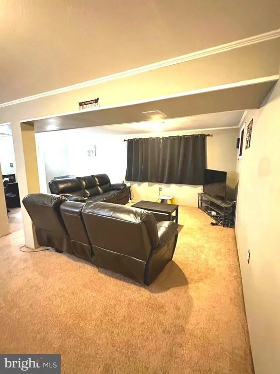Photo of 6642 BUCKNELL ROAD