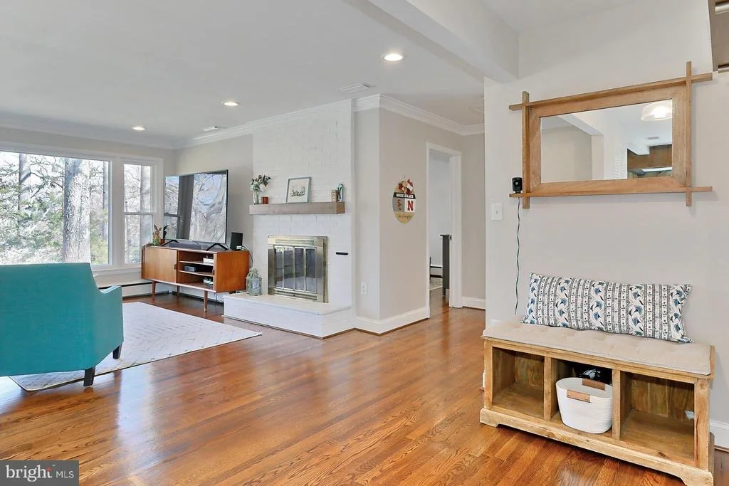 Photo of 4221 SAINT JEROME DRIVE