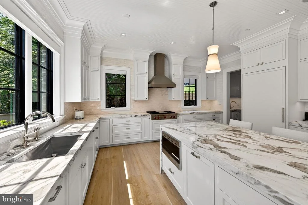 Photo of 4432 CHESTNUT LANE NW