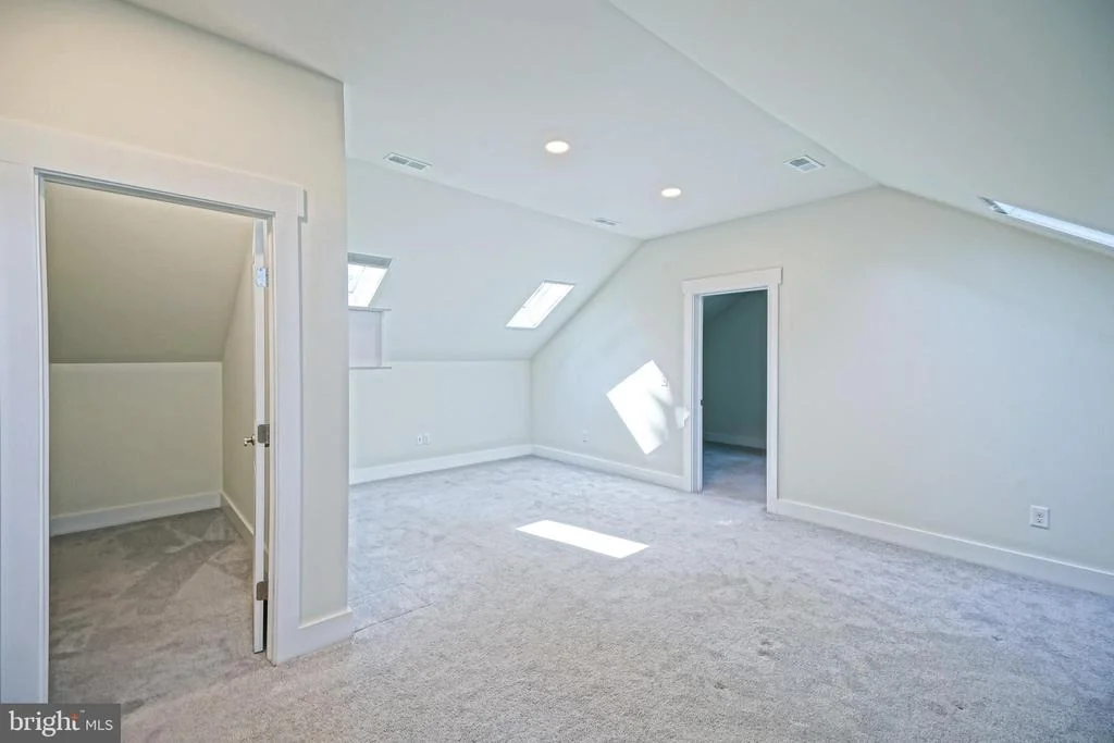 Photo of 35 AINTREE DRIVE