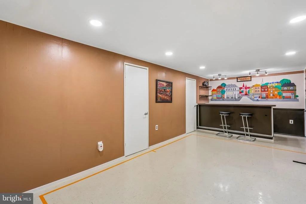 Photo of 2 FOXHALL COURT