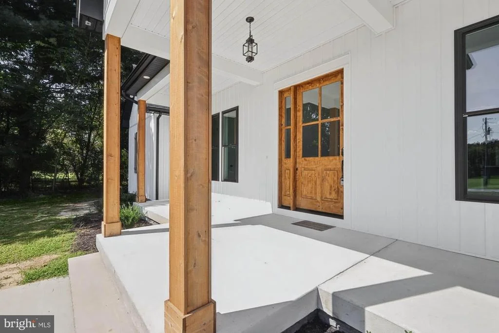 Photo of 14133 PEPPERBOX ROAD