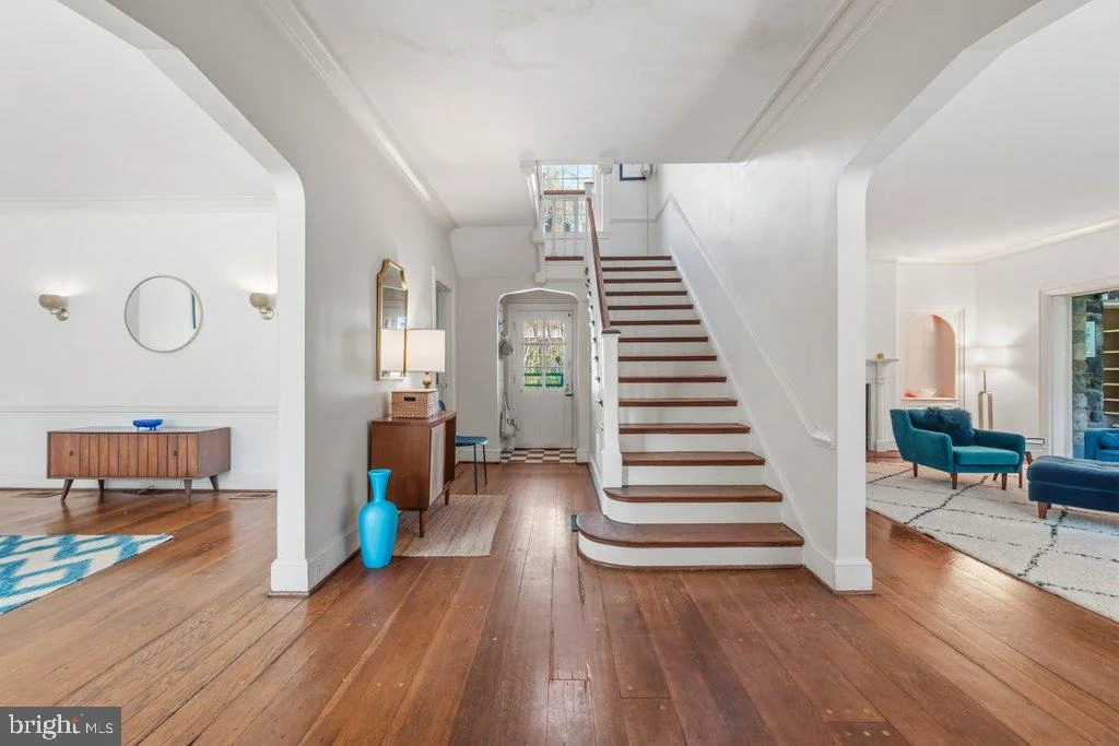 Photo of 2 E HIGHFIELD ROAD