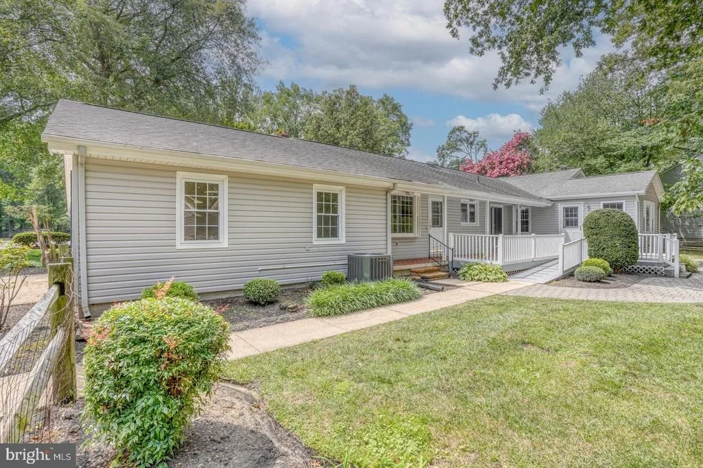 Photo of 5 WINGED FOOT ROAD