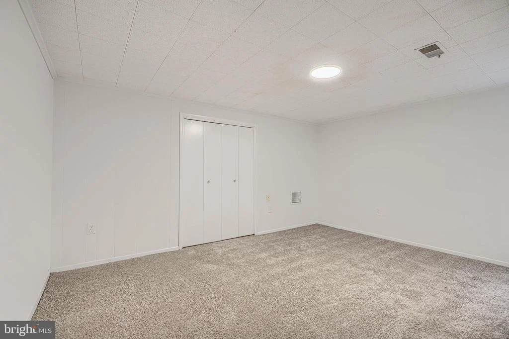 Photo of 2421 FOREST GREEN ROAD