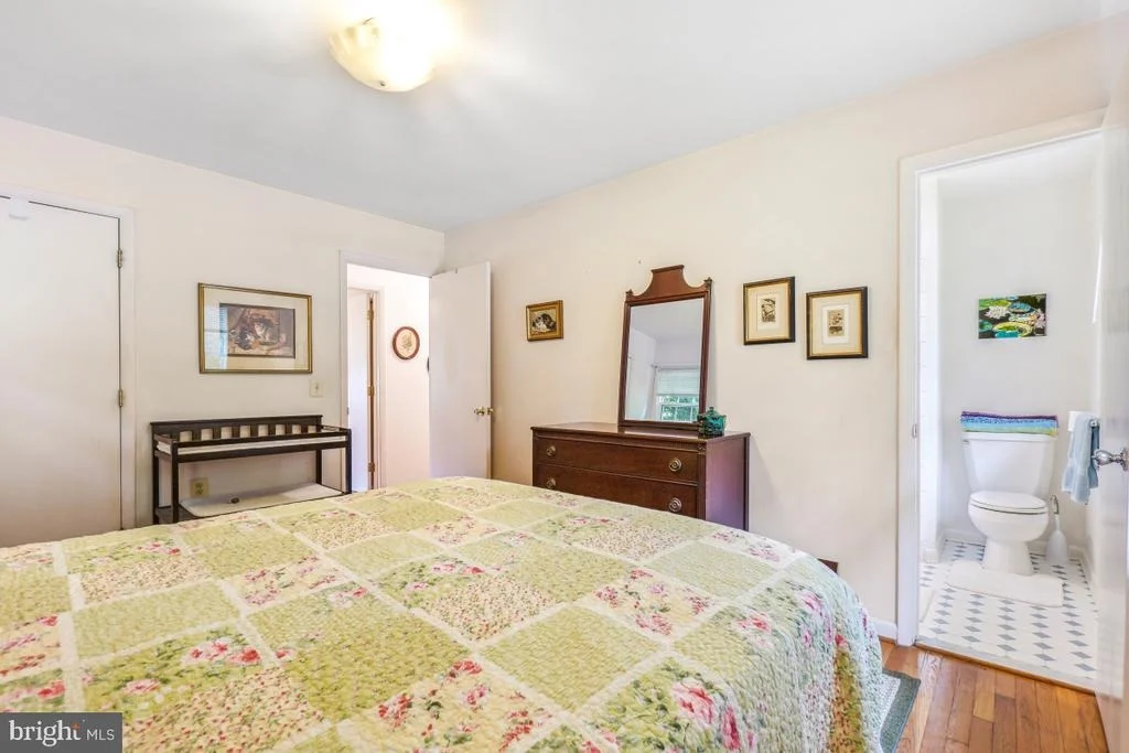Photo of 17916 MUNCASTER ROAD