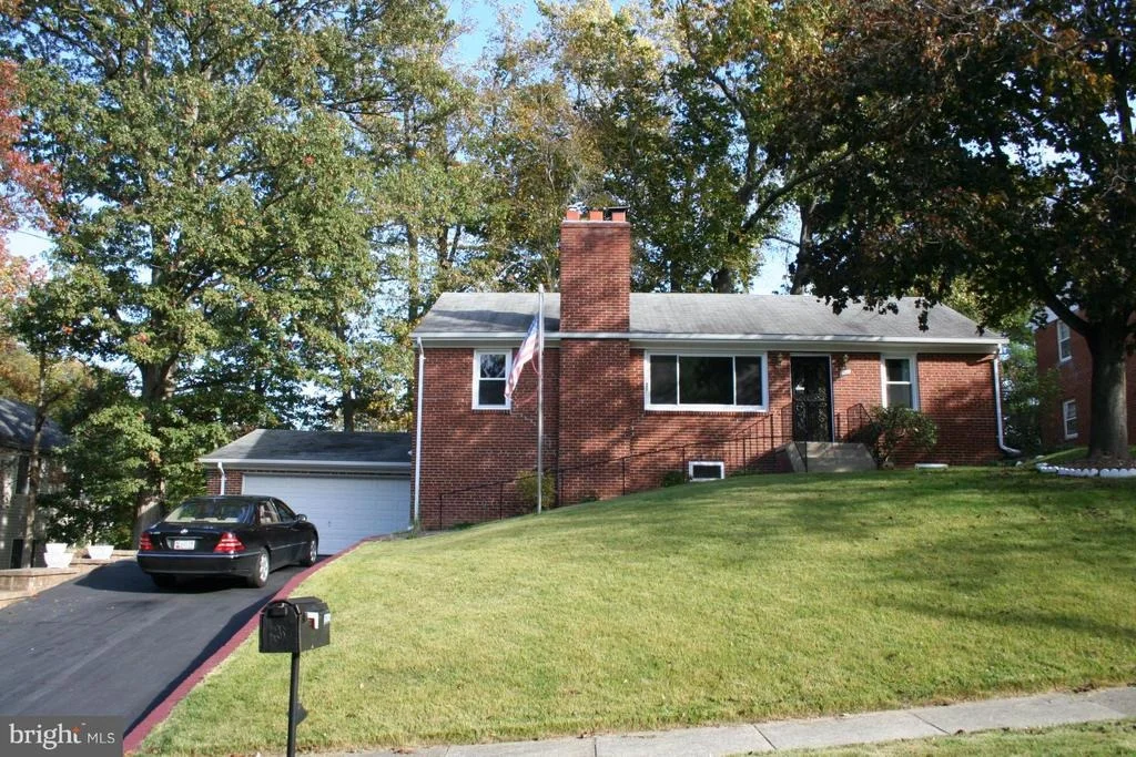 Photo of 6202 JOYCE DRIVE