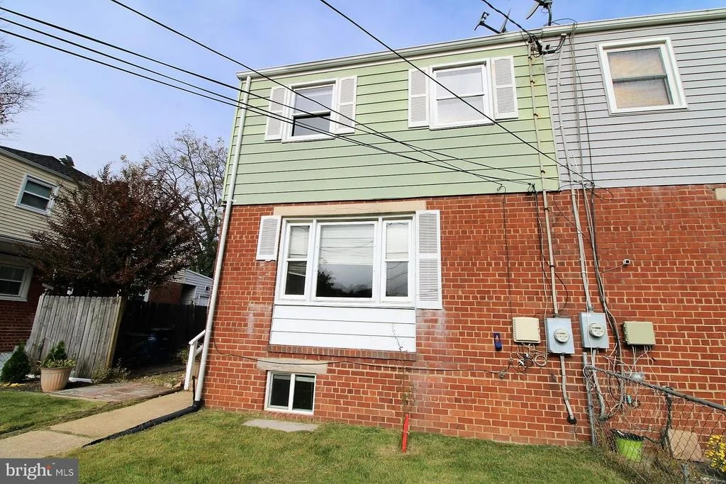 Photo of 11804 VALLEYWOOD DRIVE