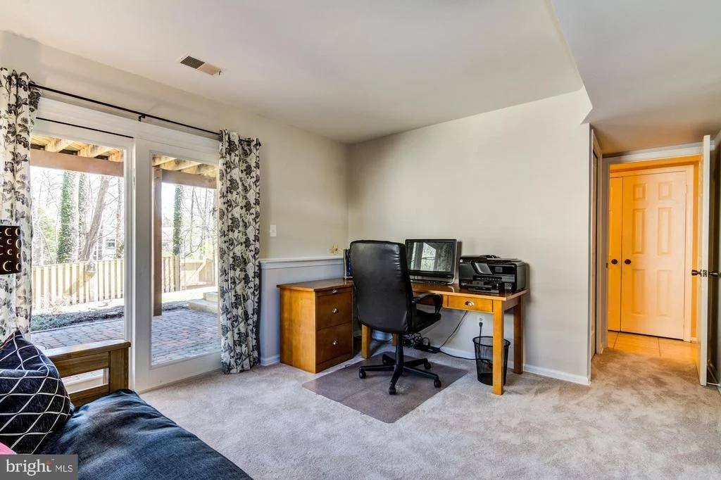 Photo of 9612 SHIPWRIGHT DRIVE