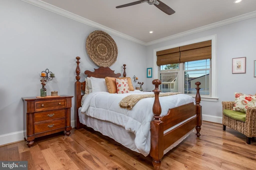 Photo of 144 ELIZABETH WAY