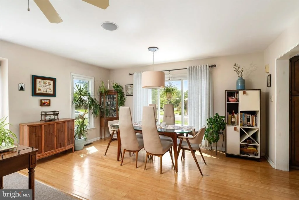 Photo of 16 SAINT MARTINS ROAD
