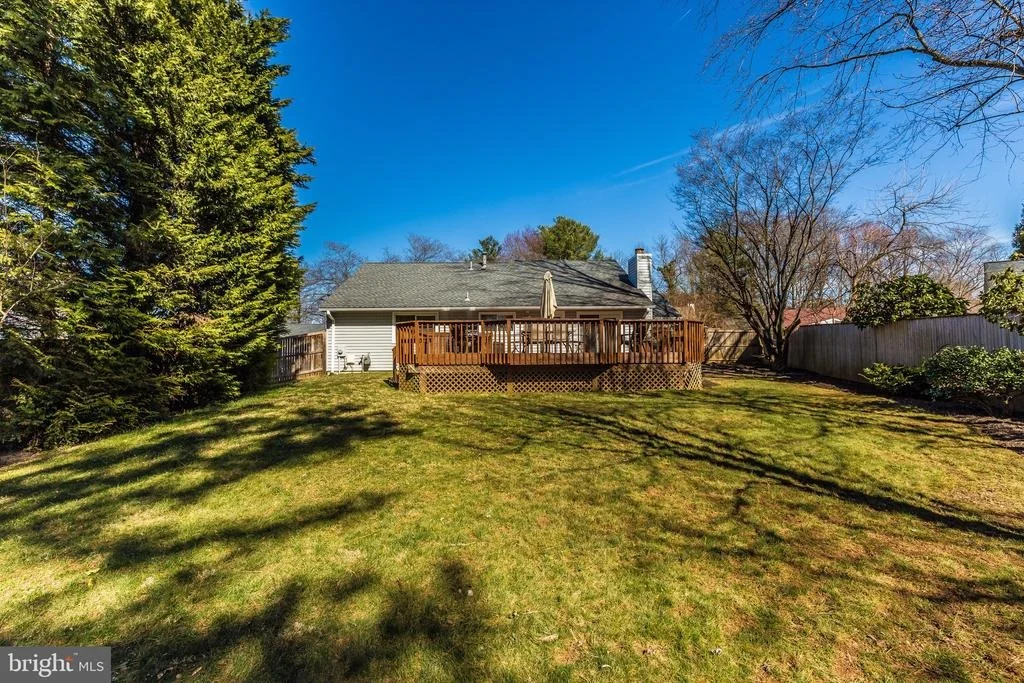 Photo of 18334 DUTCHESS DRIVE