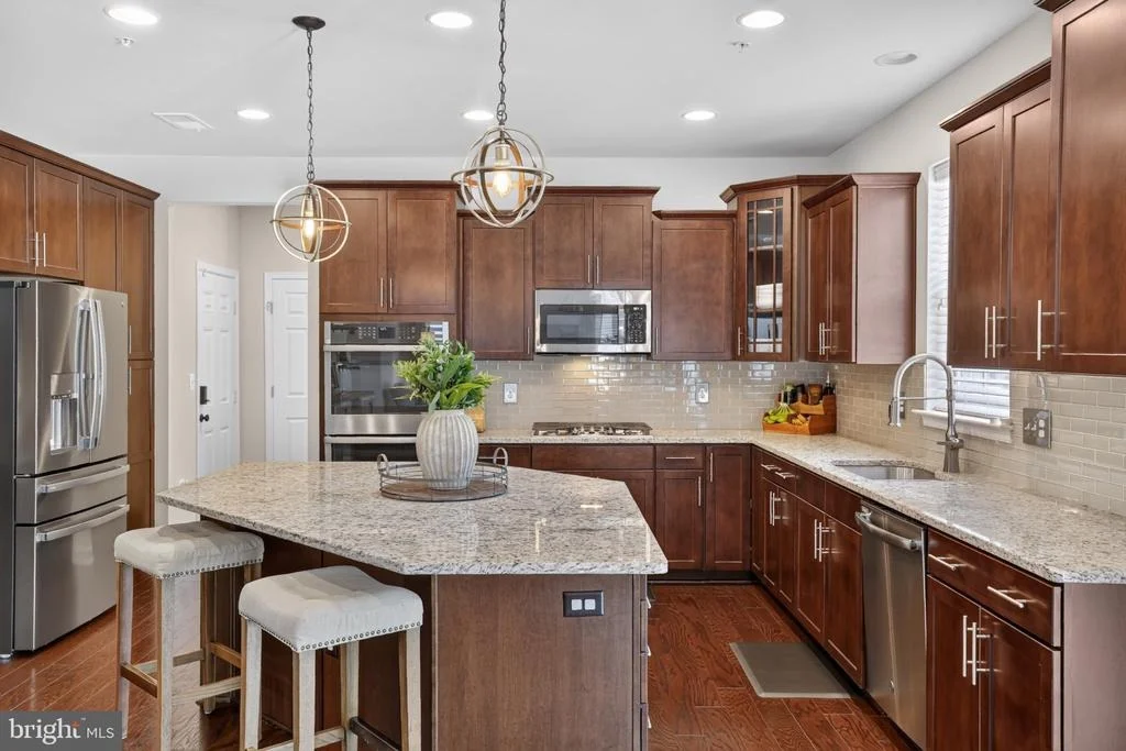 Photo of 6004 HUNT WEBER DRIVE