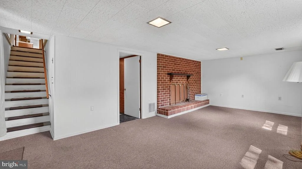 Photo of 3131 CASTLELEIGH ROAD
