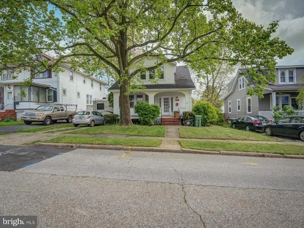 Photo of 5933 GLENOAK AVENUE