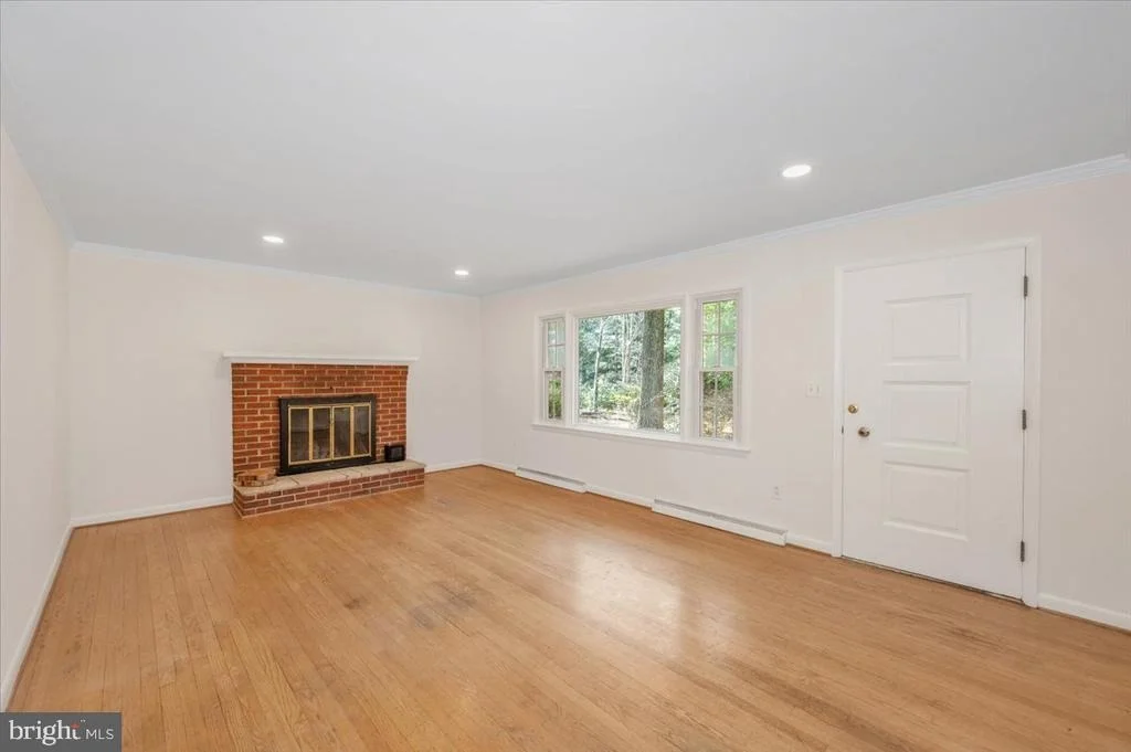 Photo of 9214 WARFIELD ROAD