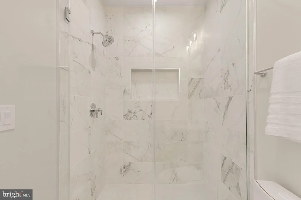 Photo of 9512 FOREST ROAD