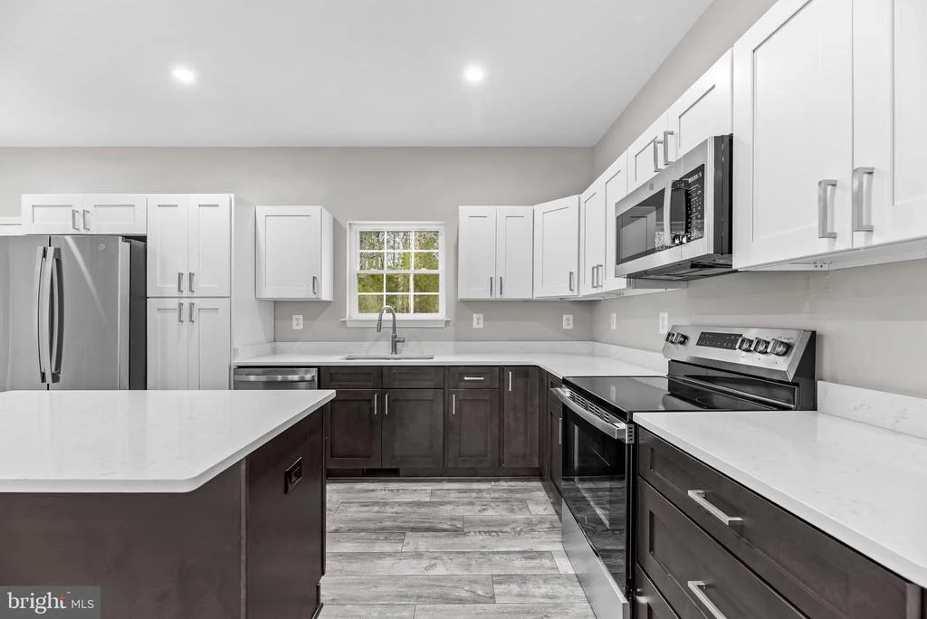 Photo of 20250 HAWKS WAY