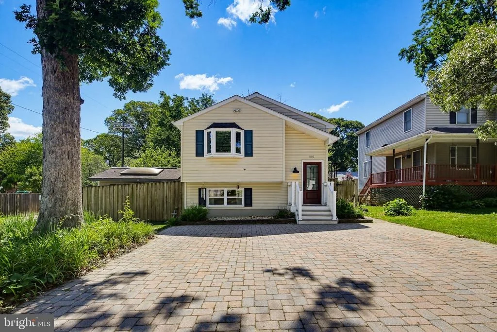 Photo of 601 CENTER DRIVE