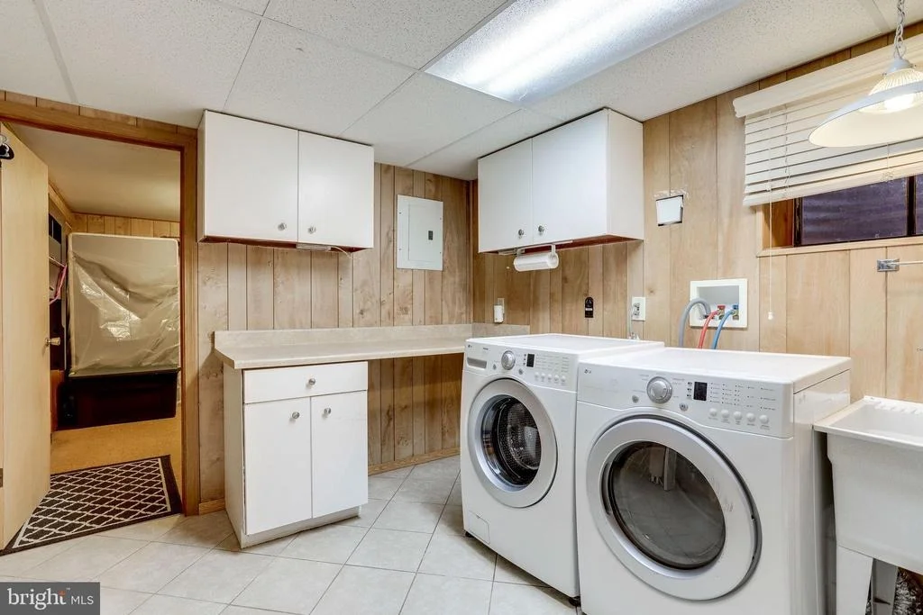Photo of 3927 FOREST GROVE DRIVE