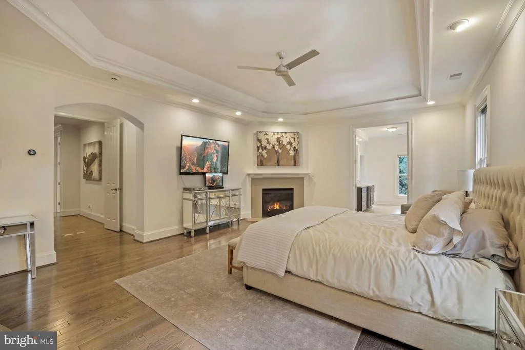 Photo of 1332 WINDY HILL