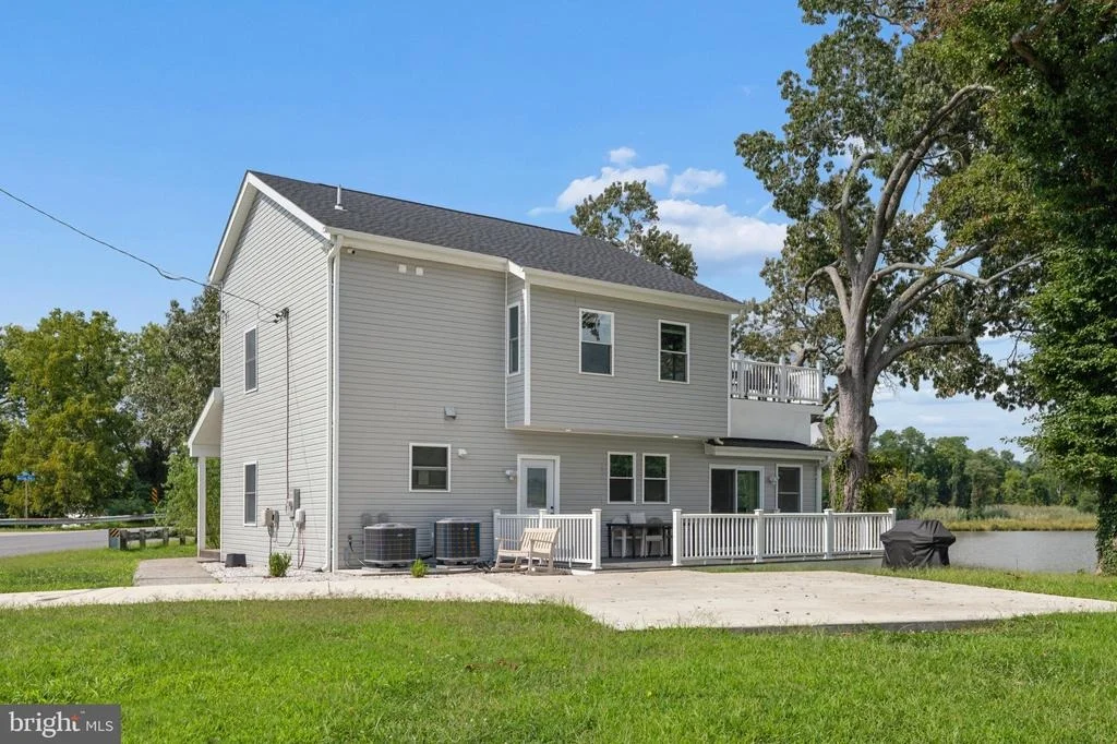 Photo of 456 DEALE ROAD