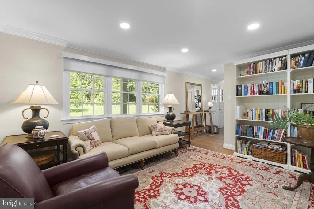 Photo of 384 EAGLE HILL ROAD