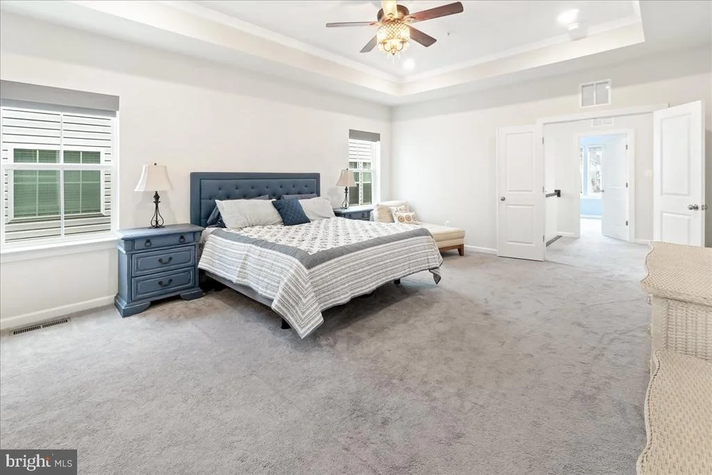 Photo of 5211 CONTINENTAL DRIVE