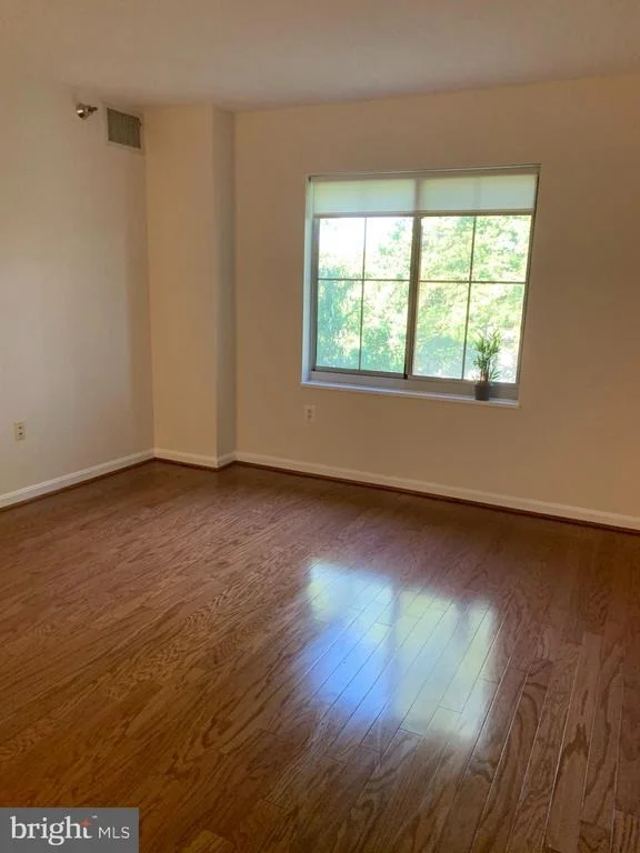 Photo of Unit 410 at 14809 PENNFIELD CIRCLE