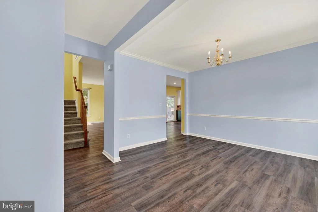 Photo of 1420 MOONSHADOW ROAD