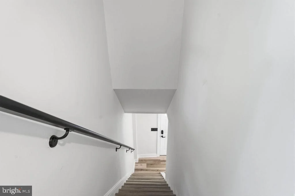Photo of 5807 DADE STREET
