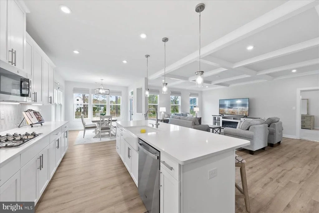 Photo of 37296 SPINNEY LANE