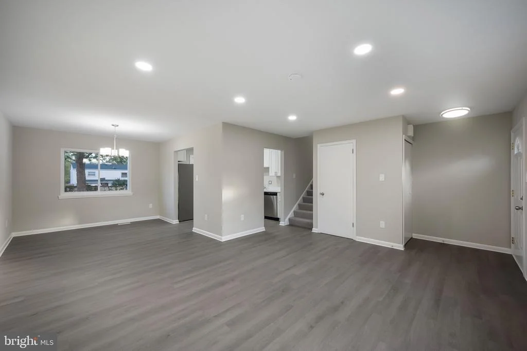 Photo of 8516 CAVALRY LANE