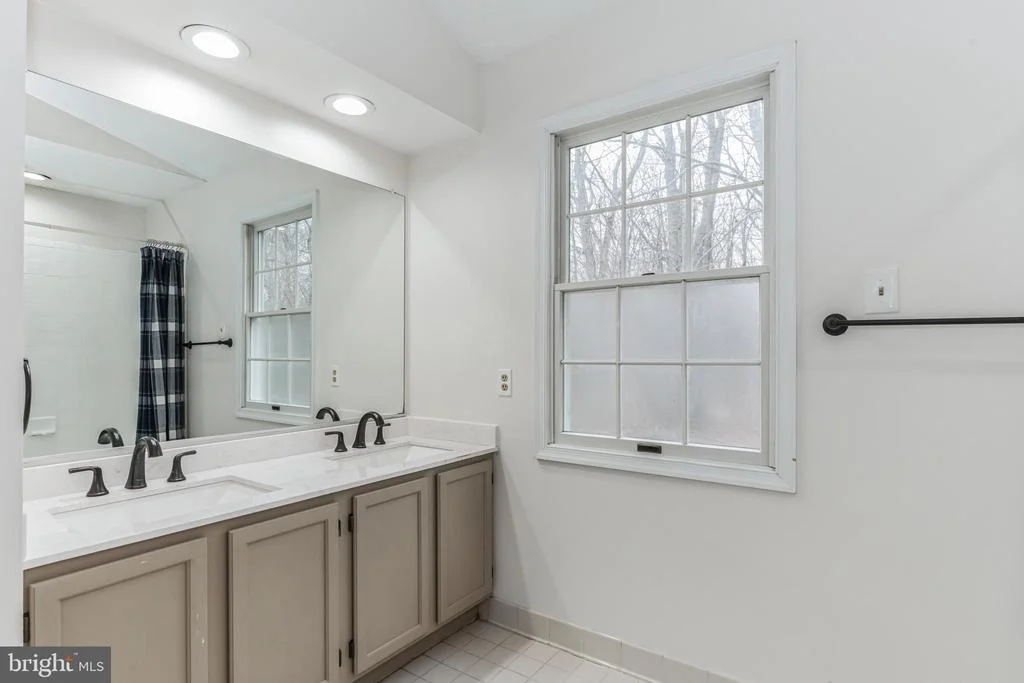 Photo of 8000 SENECA VIEW DRIVE