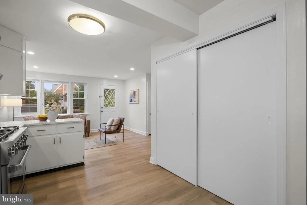 Photo of 9407 SEMINOLE STREET