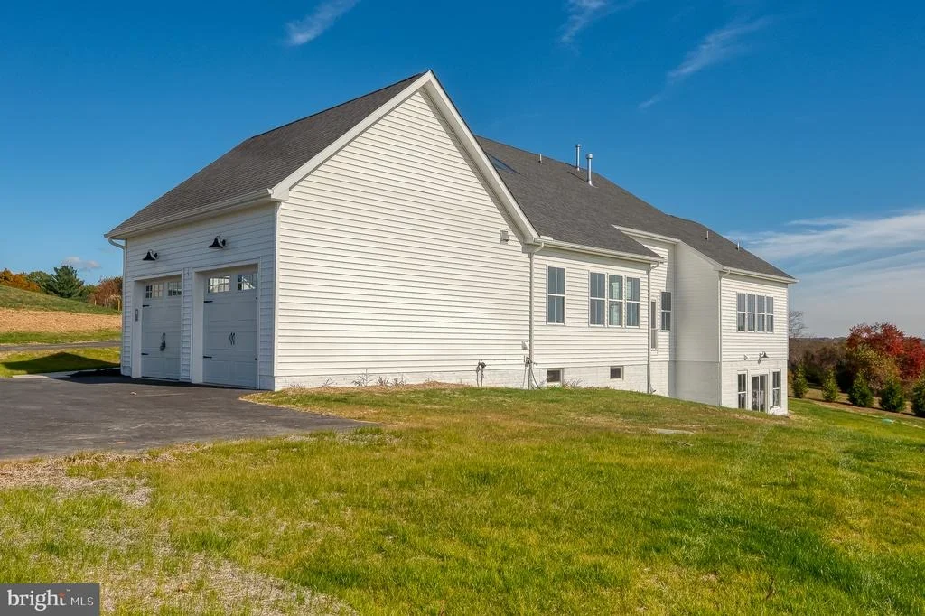 Photo of 2527A FOURLEAF DRIVE