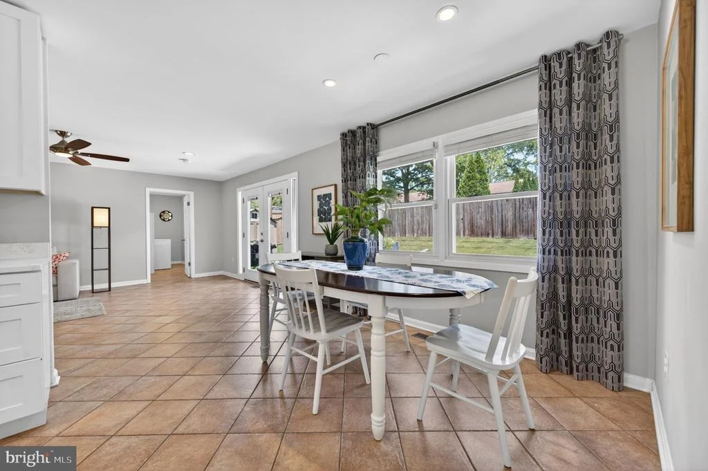 Photo of 3905 CARVEL LANE