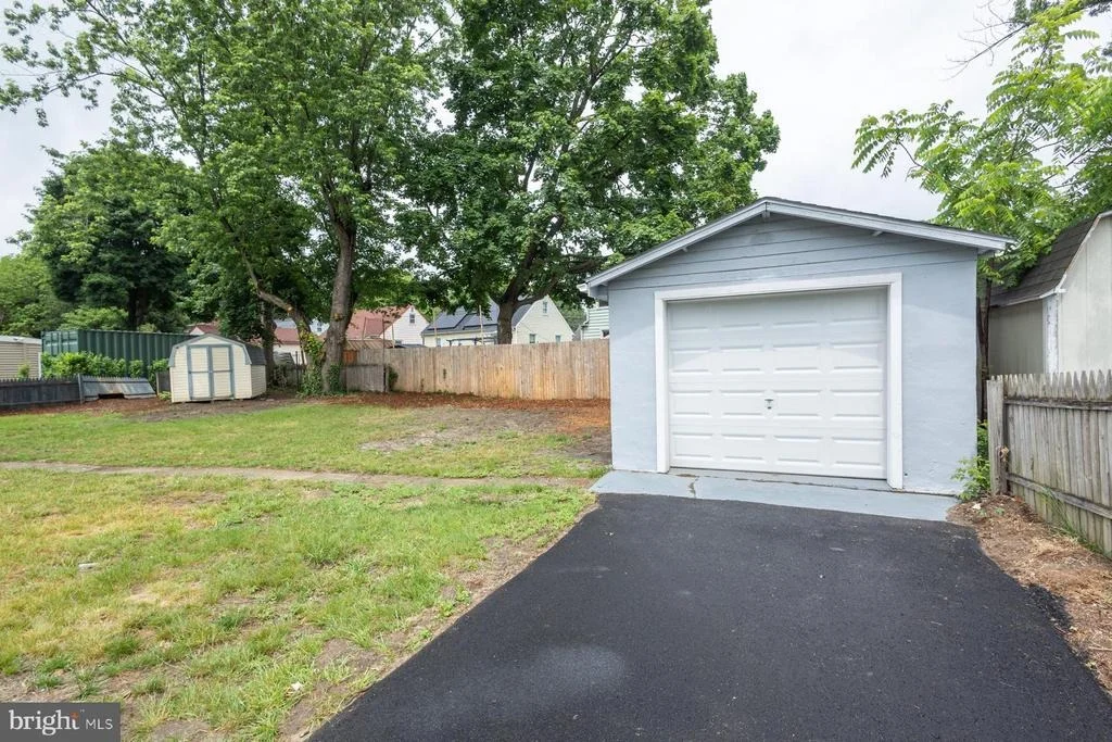 Photo of 213 BRYANT AVENUE